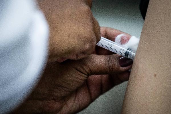 Nova vacina contra o câncer é anunciada e será gratuita