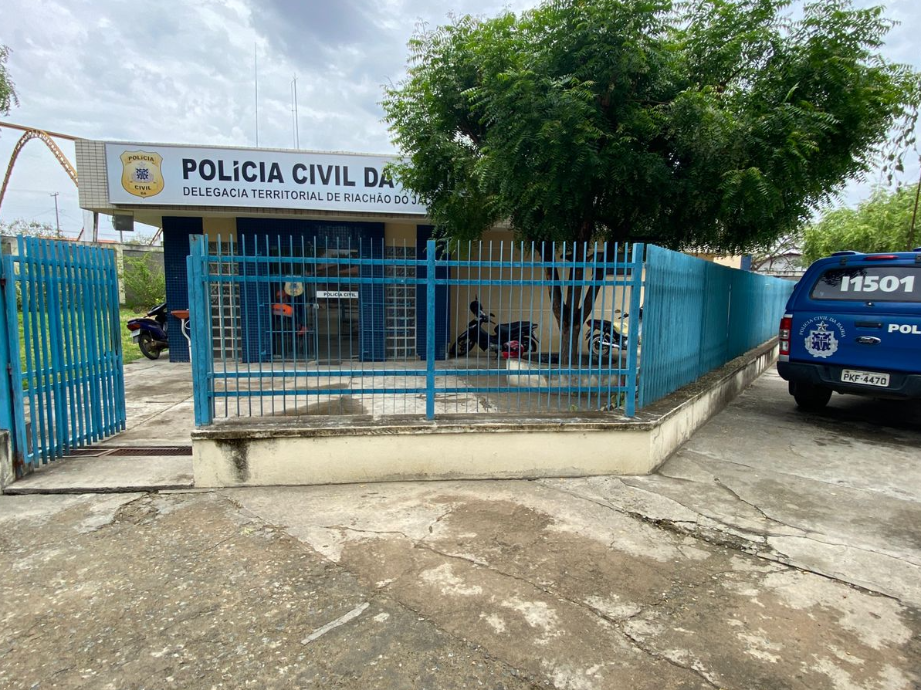 Golpista que clonava perfis de joalheria é preso em flagrante em Riachão do Jacuípe