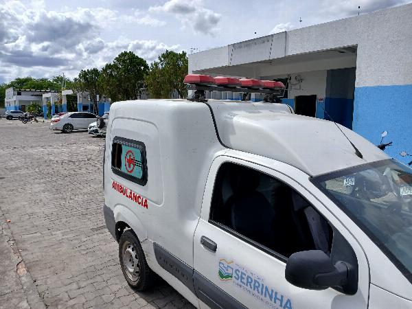 Homem é baleado três vezes enquanto andava de moto em Serrinha