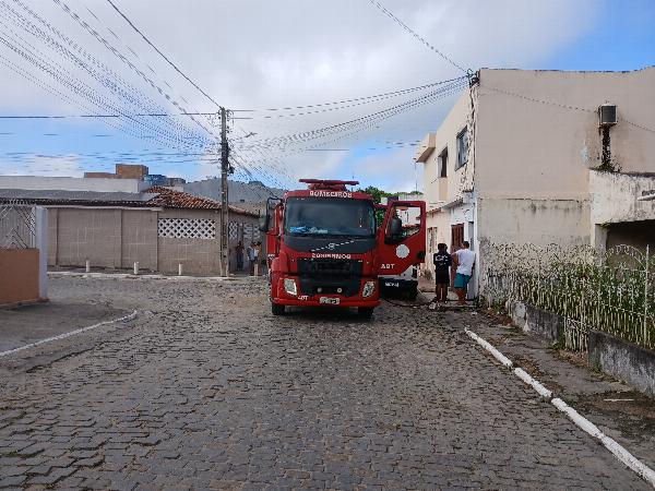 Crianças mortas em incêndio em Serrinha são identificadas