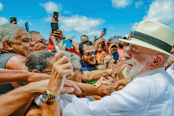 AtlasIntel: Lula mantém vantagem contra Flávio no segundo turno