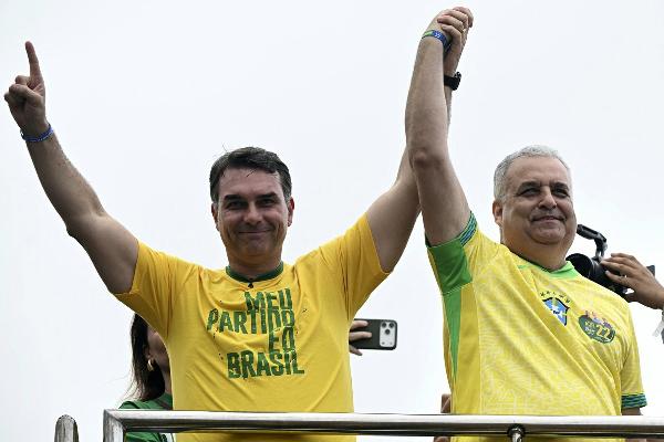 Onda da direita supera a de 2018, fragiliza Lula em estados-chave e impulsiona Flávio no 2º turno