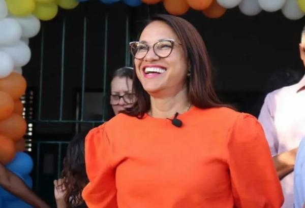 TRE-BA mantém mandato da prefeita de Araci por 5 votos a 2