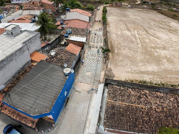 Serrinha: Pavimentação avança em comunidades da zona rural com pacote de 60 km de obras