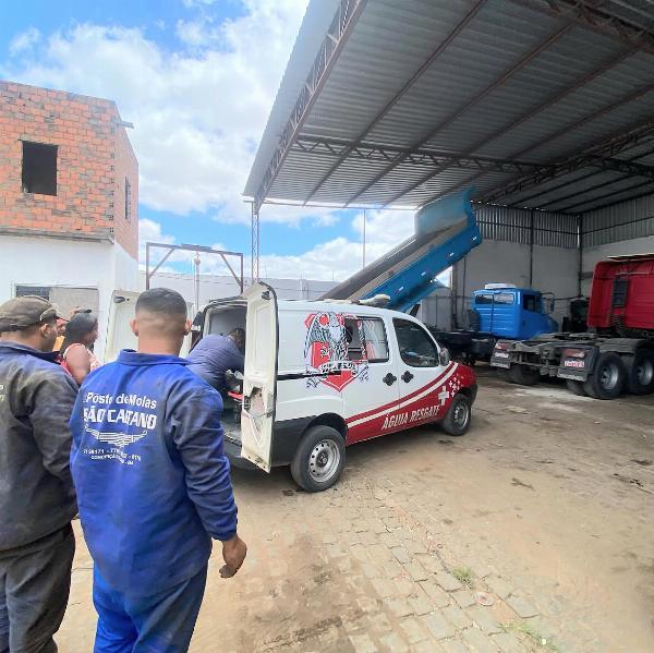 Mecânico fica ferido após caminhão cair sobre ele em oficina de Conceição do Coité