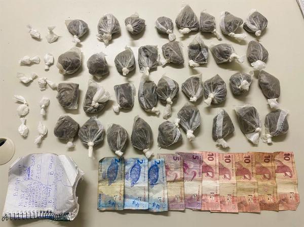 CETO apreende drogas durante patrulhamento na Vila de Fátima, em Serrinha