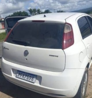 CETO recupera carro roubado em Serrinha
