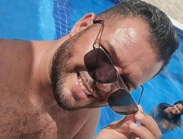 Acidente entre carro e moto deixa um homem morto e outro ferido em Retirolândia