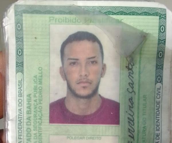 Homem morre após perder controle da moto e bater em poste de iluminação na zona rural de Serrinha