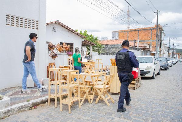 Prefeitura intensifica fiscalização e libera calçadas durante 'Operação Via Livre' em Serrinha