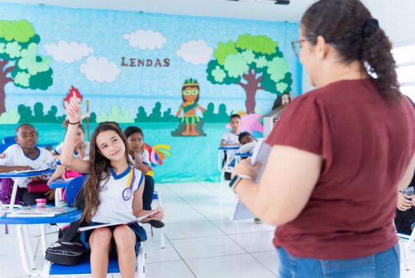 Prefeitura de Serrinha abre seleção para estágio educacional; inscrições são on-line