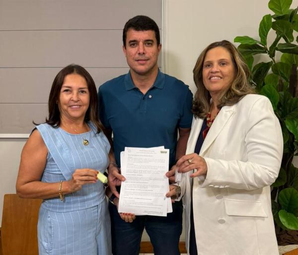 Serrinha terá creche central e mudanças em escolas após cessão de imóveis
