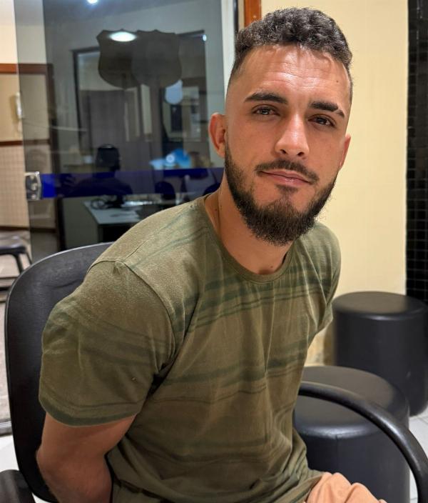 Homem é preso suspeito de matar rapaz e incendiar corpo em Valente