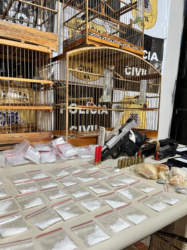 Polícia Civil prende quatro suspeitos de integrar organização criminosa em Santo Estêvão