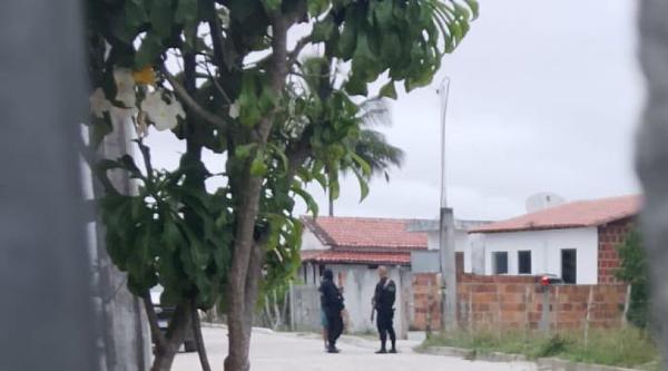Líder de facção em Salvador morre em confronto com a polícia em Retirolândia 