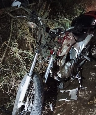Comerciante morre após acidente entre moto e carro em estrada rural de Barrocas