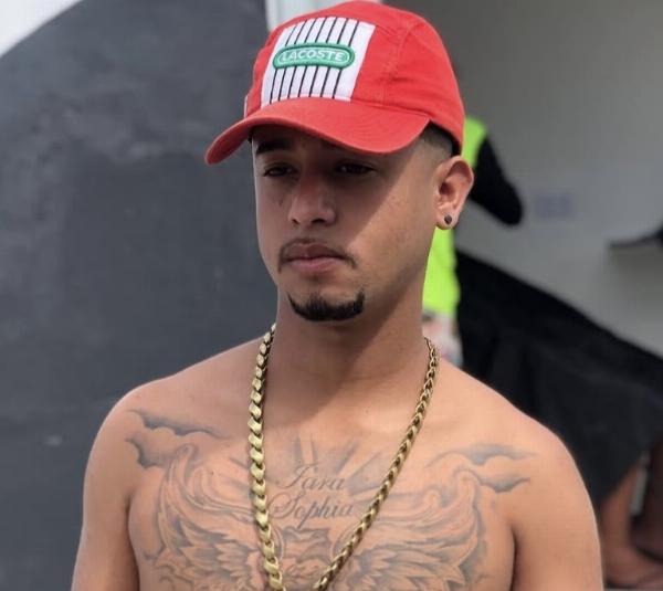 Saiba quem é o suspeito de matar jovem de 22 anos dentro de casa em Santaluz