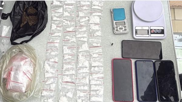 Polícia prende dupla por tráfico de drogas em Quixabeira com cocaína e maconha