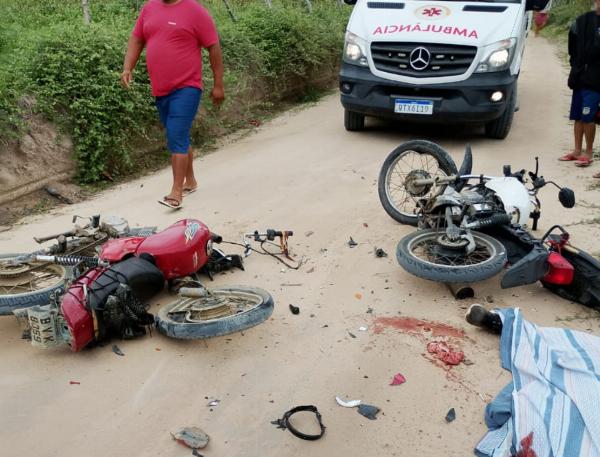 Batida entre duas motos deixa motociclista morto e outro gravemente ferido em Quixabeira