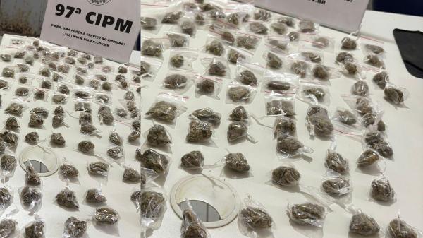 Três jovens são presos por tráfico de drogas em Irará