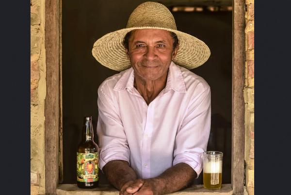 Cerveja de caju produzida em Ribeira do Pombal conquista reconhecimento nacional