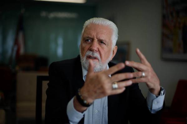 Jaques Wagner é alvo de investigação por suposto esquema com Banco Master