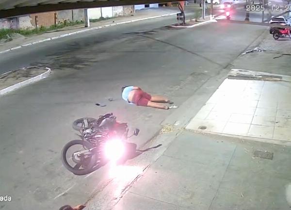 Serrinha: Mulher atropelada por motocicleta enquanto corria tem perna amputada