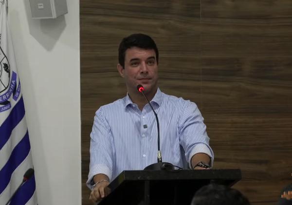 Prefeito de Serrinha anuncia rateio histórico de R$ 28 milhões para servidores da Educação