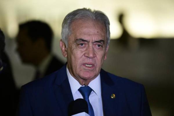 Em entrevista à Continental de Serrinha, Otto Alencar nega ter chamado chapa do PT de "carniça"