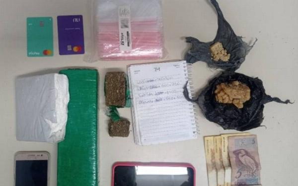 Trio é preso com drogas após perseguição policial em Serrinha