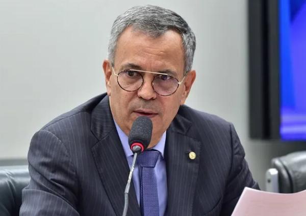 Deputado Félix Mendonça (PDT) é alvo de operação que investiga desvio de emendas