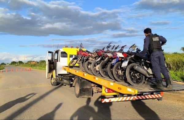 PM prende 21 motocicletas durante operação contra "grau" em Monte Santo