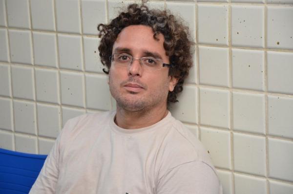 Advogado que tentou entrar com carta e droga no presídio de Serrinha é solto e terá que usar tornozoleira