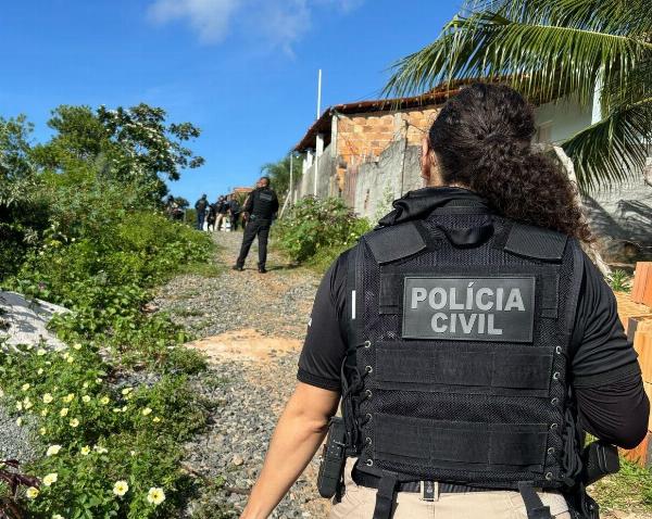 Polícia Civil cumpre dois mandados de prisão em Santo Estevão