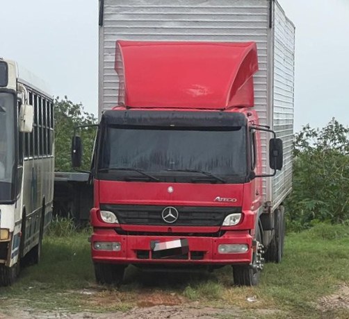 Caminhão roubado é localizado pela PRF em Inhambupe, após denúncia da vítima