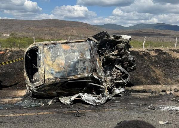 Cirurgião-dentista morre após colisão entre carro e carreta em Jacobina