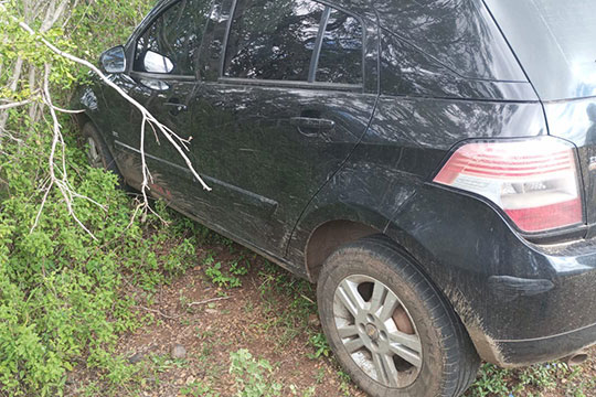 Carro usado em assalto a empresário de Coité é encontrado em Santaluz