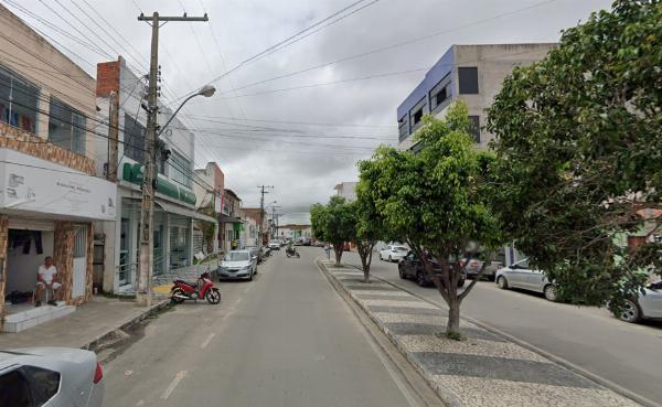 Santaluz: Mulher sofre prejuízo de R$ 600 após ser abordada por falso amigo de irmão