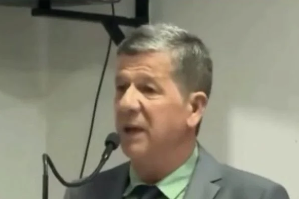 Vereador de Ribeira do Pombal é acusado de racismo em sessão solene