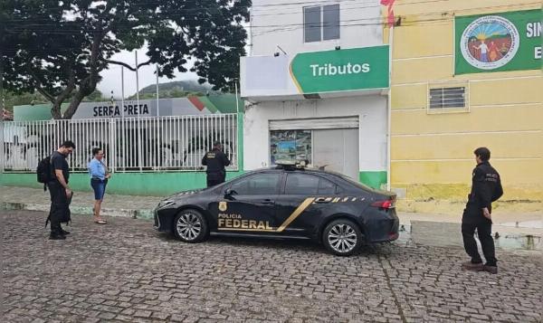 PF deflagra operação contra fraudes em alvarás de táxi em Serra Preta