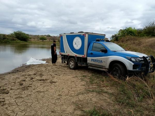 Homem morre afogado em açude de Santaluz