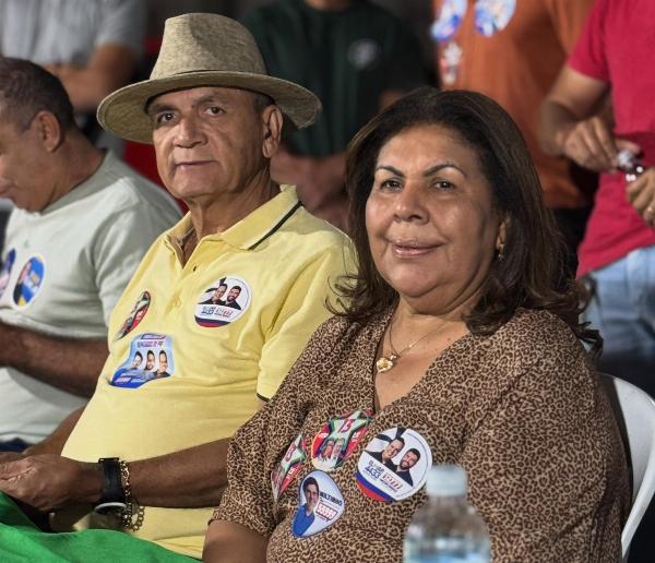 Prefeita de Cansanção volta atrás e cancela nomeação da própria filha para chefia de gabinete