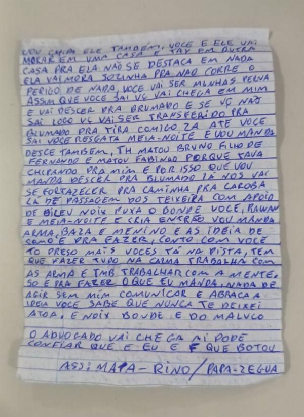 "Seu irmão tá de volta", diz criminoso em carta encontrada com advogado preso em Serrinha