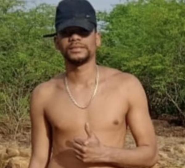 Homem é morto com golpes de faca por vizinho em Riachão do Jacuípe