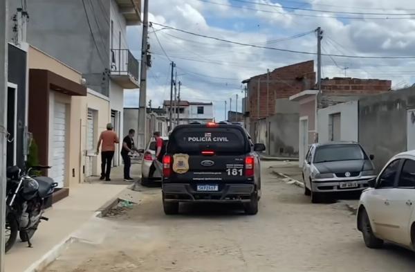 Homem é preso em flagrante por armazenar material pornográfico envolvendo crianças e adolescentes em Tucano