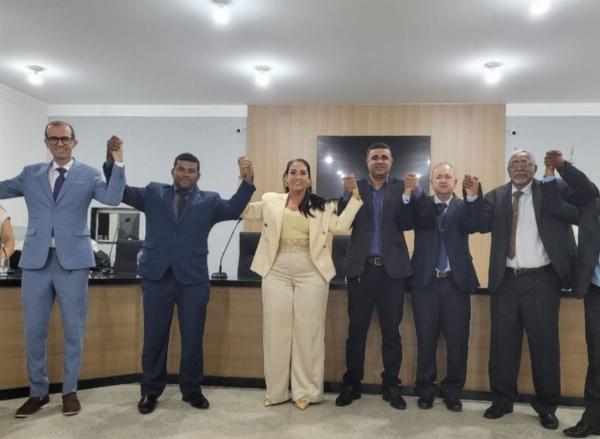 Nova eleição é realizada e vereadora é eleita pela 6ª vez presidente da Câmara de Rafael Jambeiro