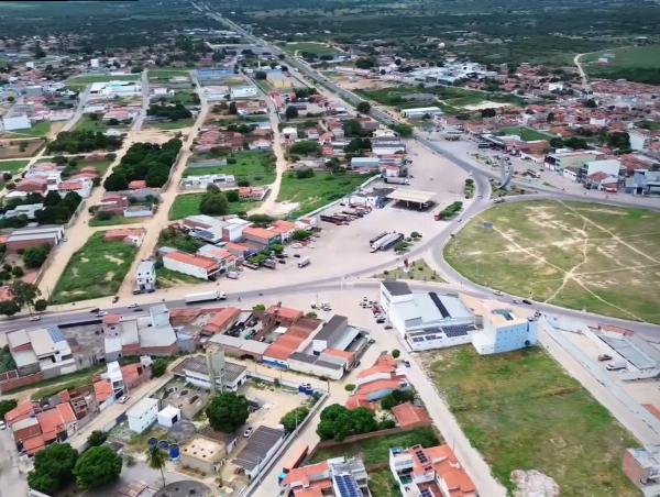 Menino de 7 anos morre após ser atingido por parede que desabou em Capim Grosso