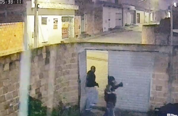 Serrinha: Homem teve casa invadida por apagar pichações de facção criminosa