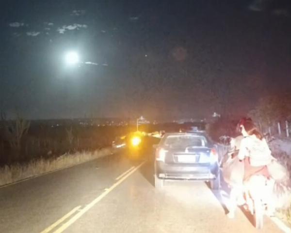 Colisão entre duas motos deixa uma pessoa morta e duas feridas em Araci