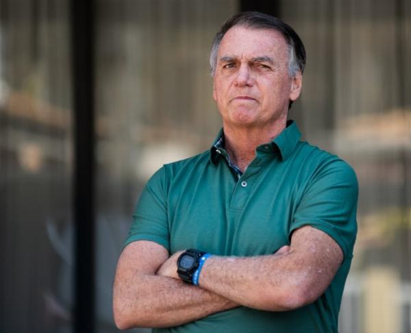 STF condena Bolsonaro a 27 anos e 3 meses de prisão por trama golpista
